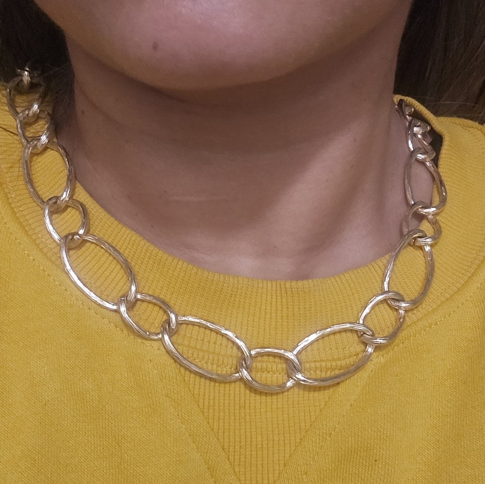 H&M Chunky Womens Gold Accent Statement Necklace Cute 🥰